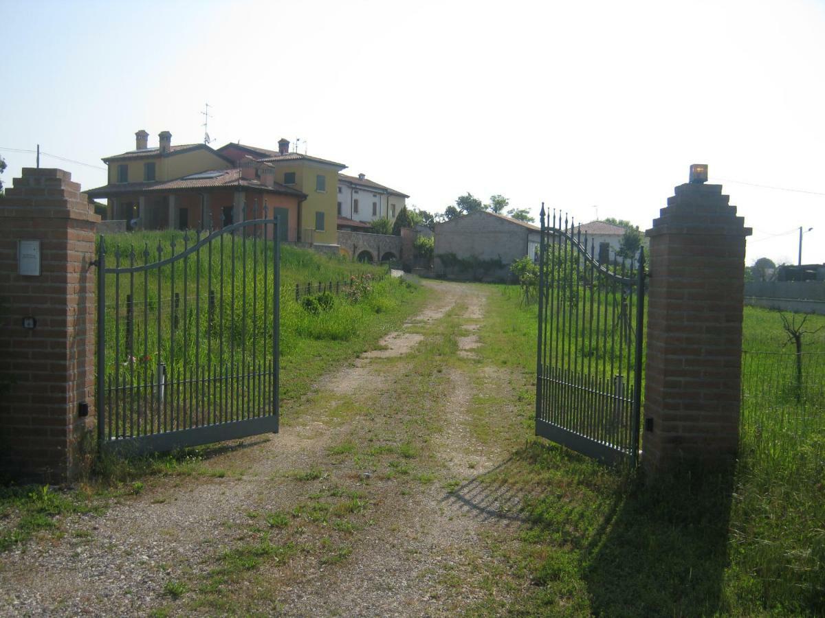 Casa In Campagna _Lori Volta Mantovana Εξωτερικό φωτογραφία